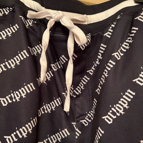 “Drippin” Mens Pants - Host Pick! - Picture 3 of 7